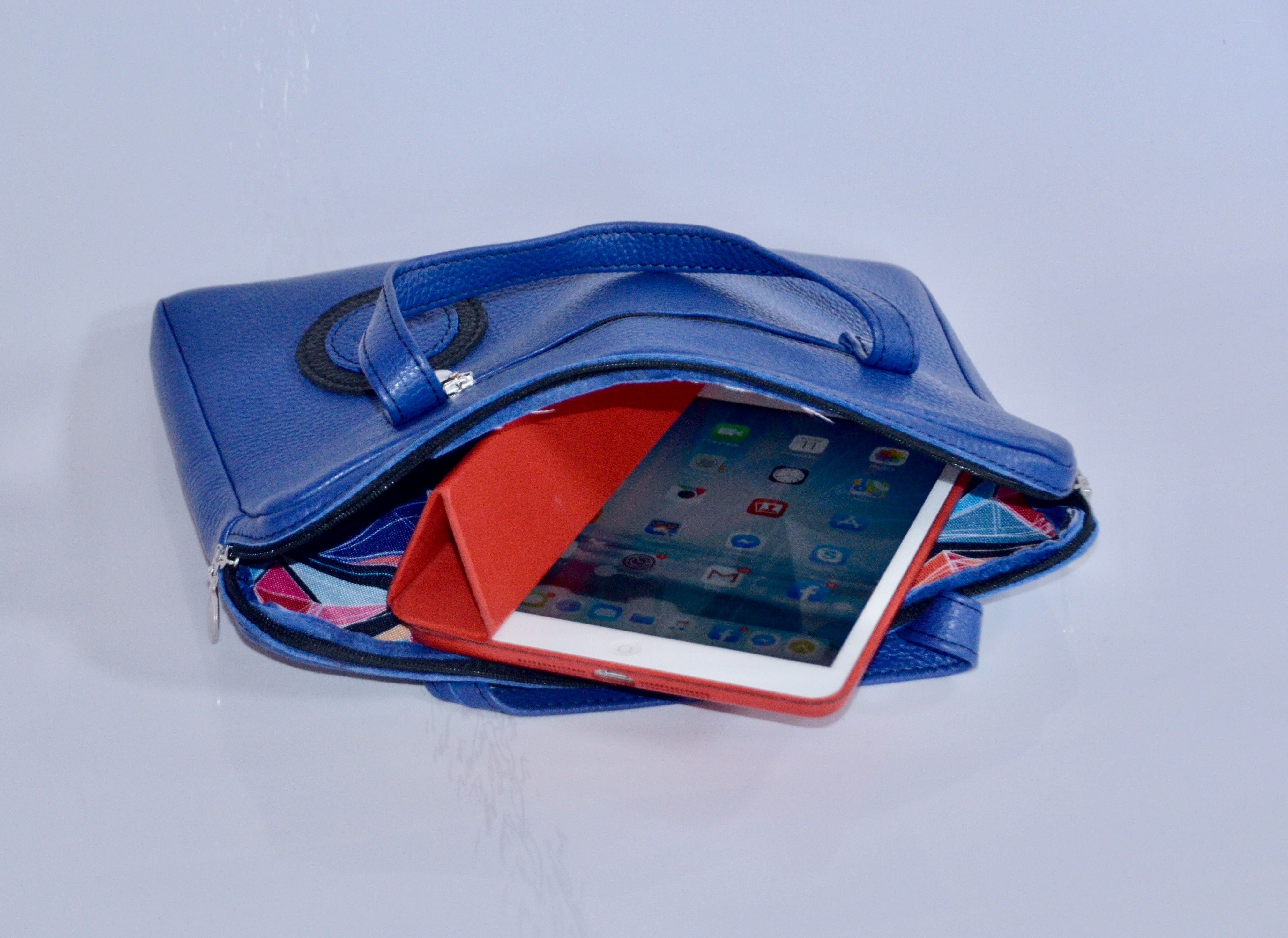 Handmade Leather iPad & Tablet Case – Slim, Protective & Stylish Cover for Everyday Use - Radka Sillerova Atelier 
